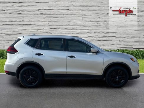 Used 2020 Nissan Rogue S AWD/4WD image 6
