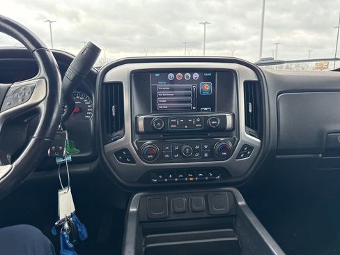 Used 2017 GMC Sierra 1500 SLT image 17