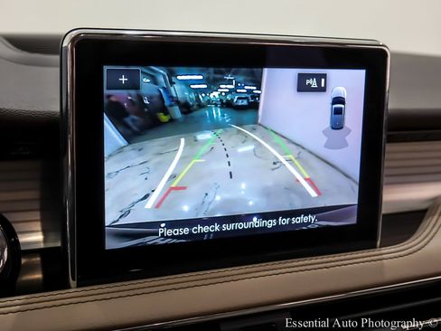 Used 2021 Lincoln Corsair AWD w/ Equipment Group 101A image 22