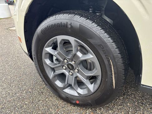 New 2025 Ford Maverick XLT w/ XLT Luxury Package image 10