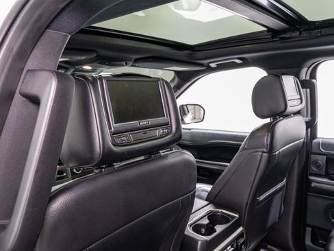 Used 2019 Ford Expedition Max XLT w/ Equipment Group 202A RWD image 31