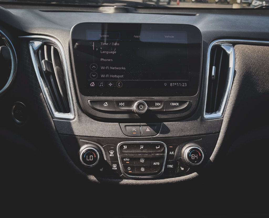 Used 2020 Chevrolet Malibu LT FWD image 11