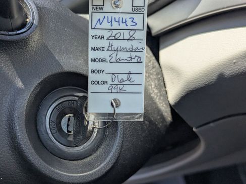 Used 2018 Hyundai Elantra SEL FWD image 34