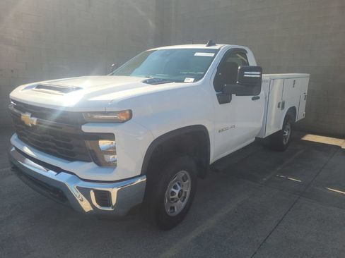Used 2024 Chevrolet Silverado 2500 W/T AWD/4WD image 1