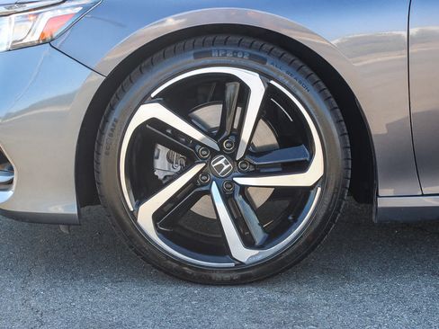 Used 2019 Honda Accord Sport image 11