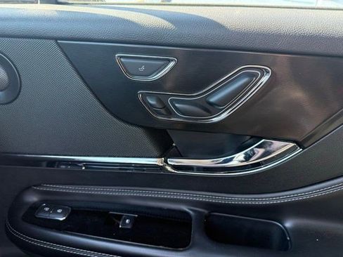 Used 2022 Lincoln Corsair Reserve w/ Equipment Group 201A image 17