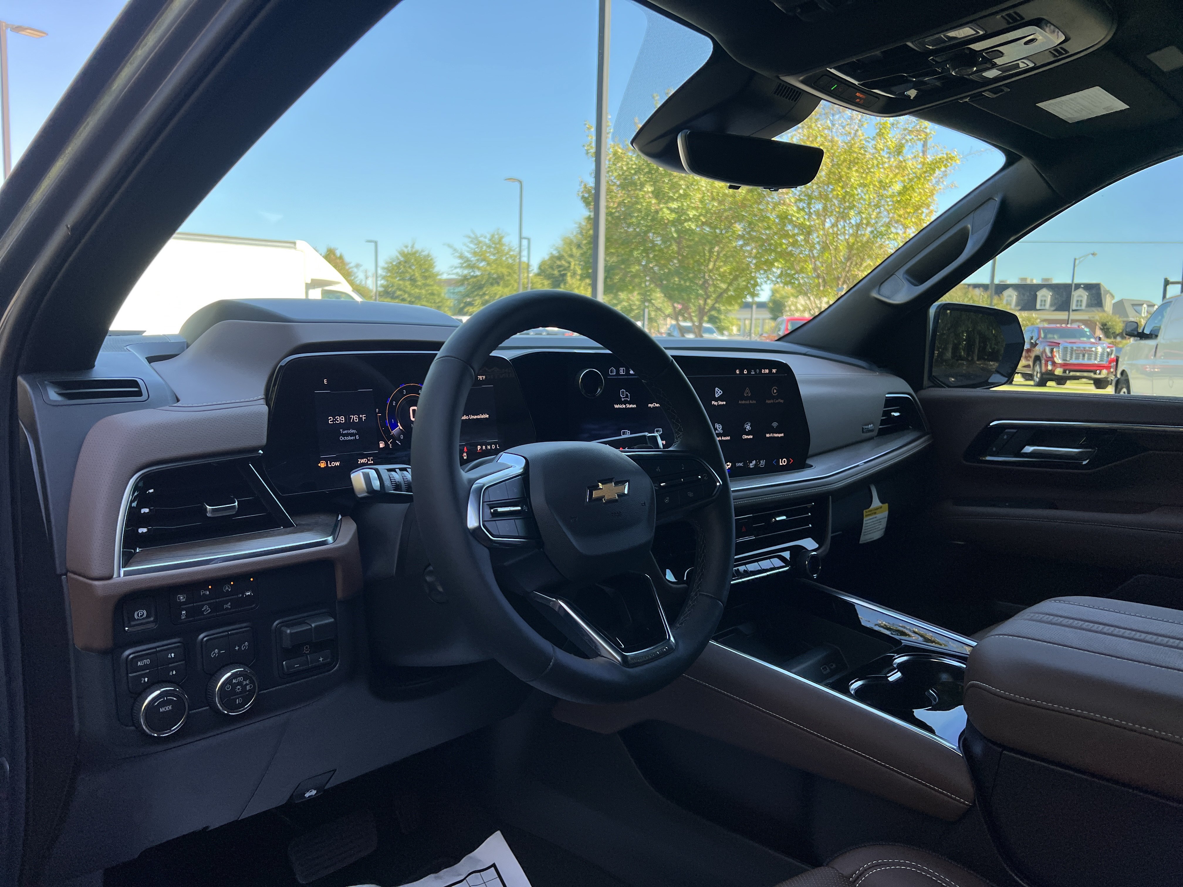 New 2026 Chevrolet Tahoe High Country w/ Sun And Tow Package AWD/4WD image 17