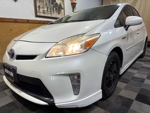 Used 2012 Toyota Prius Two FWD image 5