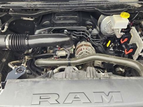 Used 2019 RAM 1500 Laramie AWD/4WD image 32