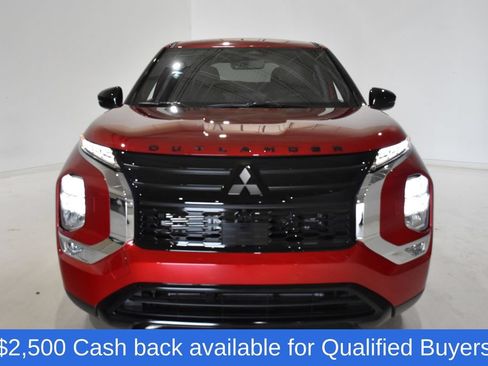New 2026 Mitsubishi Outlander LE AWD/4WD image 2