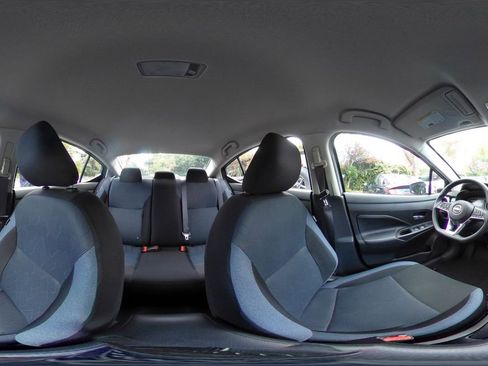 Used 2025 Nissan Versa SV FWD image 40