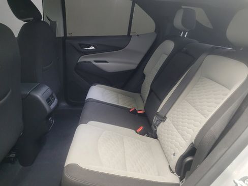 Used 2021 Chevrolet Equinox LS w/ LS Convenience Package FWD image 18