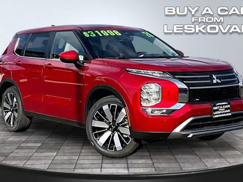 New 2026 Mitsubishi Outlander SE AWD/4WD image 1