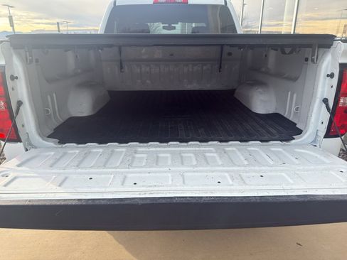 Used 2018 Chevrolet Silverado 1500 LT w/ All Star Edition image 16