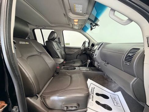 Used 2018 Nissan Frontier PRO-4X AWD/4WD image 8