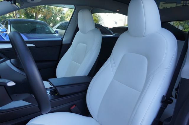 Used 2023 Tesla Model Y Performance AWD/4WD image 25