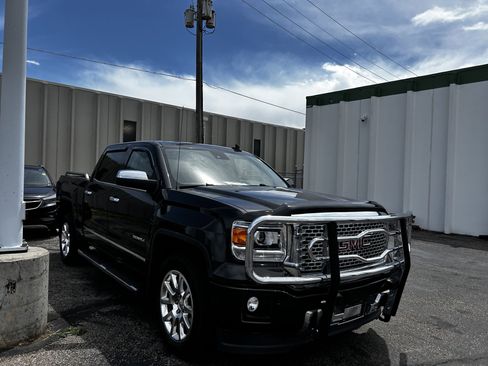 Used 2015 GMC Sierra 1500 Denali w/ Driver Alert Package AWD/4WD image 6