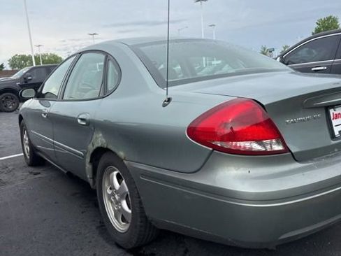 Used 2007 Ford Taurus SE FWD image 3