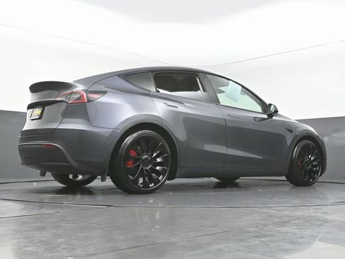 Used 2022 Tesla Model Y Performance image 49