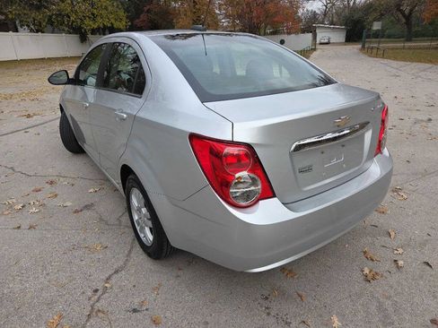 Used 2016 Chevrolet Sonic LT image 4