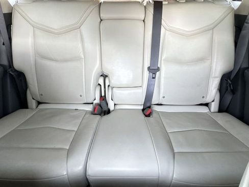 Used 2017 Cadillac XT5 Luxury w/ LPO, Wheel Lock Package image 22