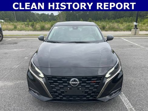 Used 2024 Nissan Altima 2.5 SR FWD image 7