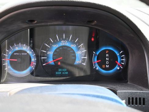 Used 2011 Ford Fusion SE w/ 202A Rapid Spec Order Code image 32