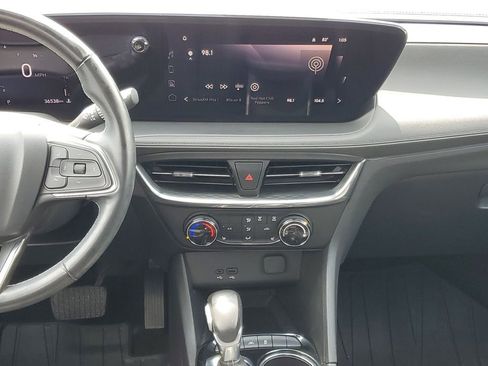 Used 2024 Buick Encore GX Preferred w/ Comfort Package AWD/4WD image 26