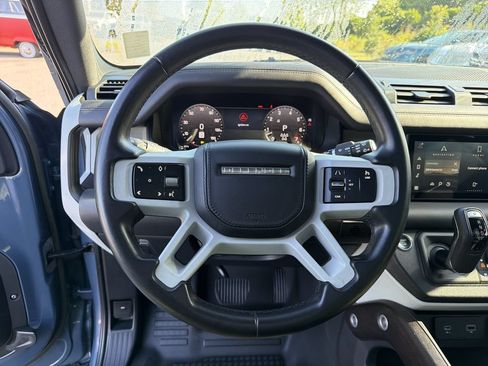 Used 2023 Land Rover Defender 110 X-Dynamic SE AWD/4WD image 22
