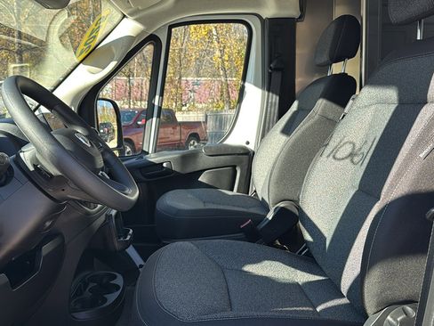 Used 2025 RAM ProMaster 2500 image 13
