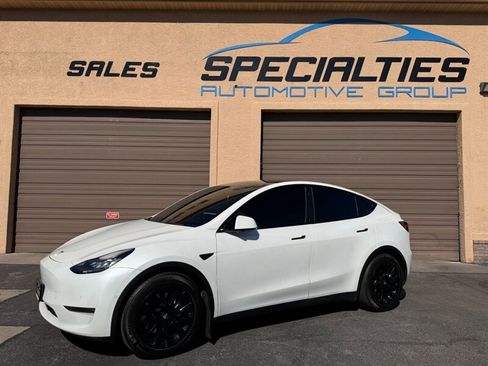 Used 2021 Tesla Model Y Long Range AWD/4WD image 8