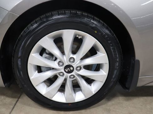 Used 2017 Kia Optima EX w/ Premium Package image 28