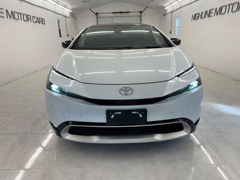 Used 2024 Toyota Prius Prime FWD image 2