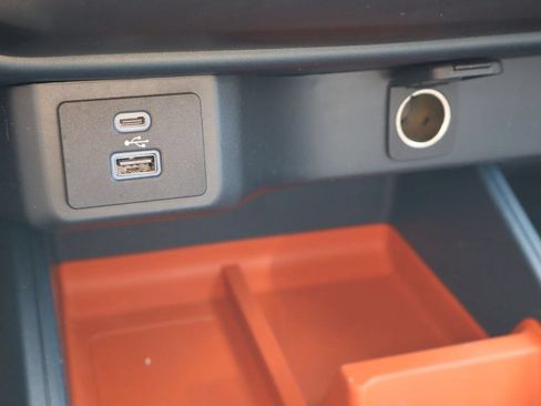 Used 2022 Ford Maverick XLT FWD image 24
