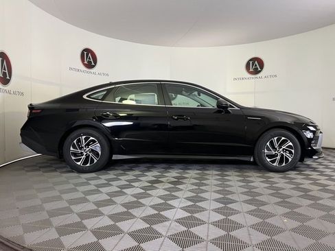 New 2026 Hyundai Sonata Blue image 4