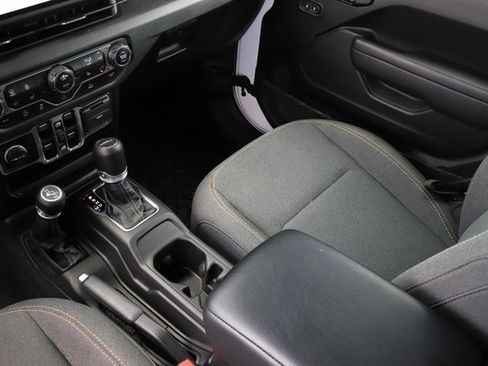 Used 2024 Jeep Gladiator Sport image 26