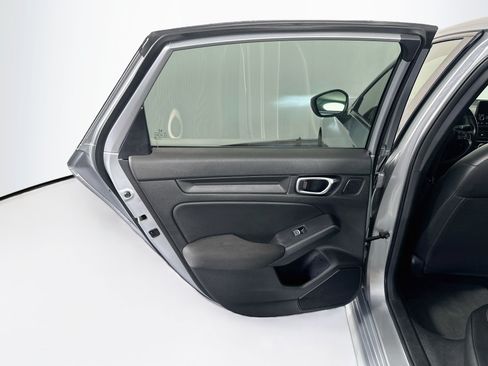 Used 2025 Honda Civic Sport image 26