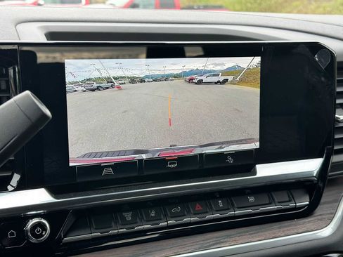 New 2025 GMC Sierra 2500 SLT w/ Snow Plow Prep/Camper Package image 31