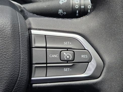 New 2026 Jeep Compass Latitude AWD/4WD image 23