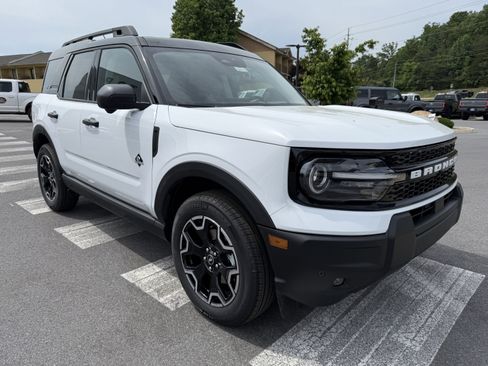 New 2026 Ford Bronco Sport Outer Banks AWD/4WD image 3