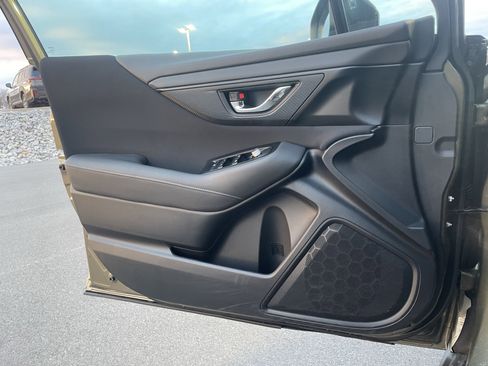 Certified 2025 Subaru Outback Premium w/ Popular Package #1A image 15