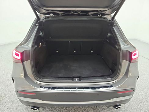 Used 2021 Mercedes-Benz GLA 35 AMG 4MATIC image 18