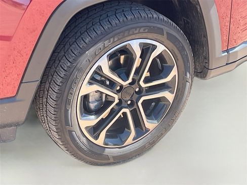 Used 2022 Jeep Compass Limited image 30