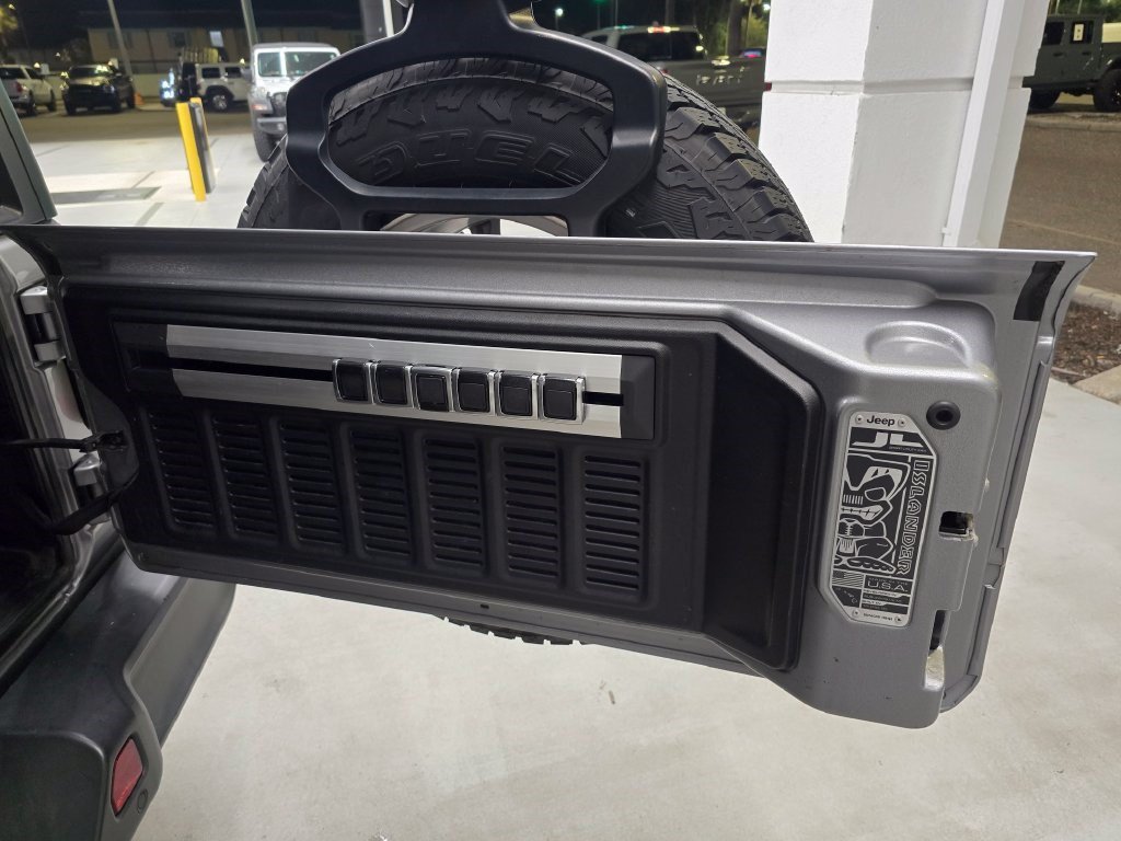 Used 2021 Jeep Wrangler Unlimited Sport AWD/4WD image 44