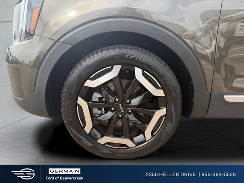 Used 2025 Kia Telluride S AWD/4WD image 28