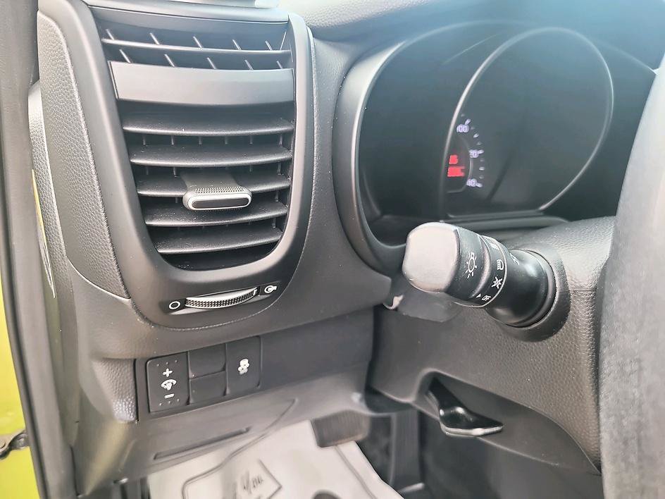 Used 2016 Kia Soul w/ Convenience Package FWD image 28