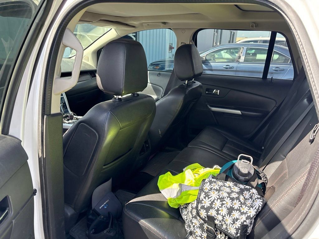 Used 2014 Ford Edge Limited w/ Equipment Group 302A AWD/4WD image 18