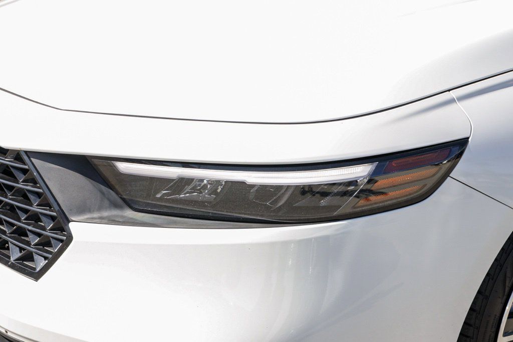 Used 2024 Honda Accord Sport image 9