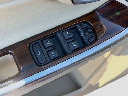 Used 2015 Volvo XC60 T5 Platinum image 23