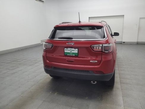 Used 2019 Jeep Compass Latitude FWD image 7